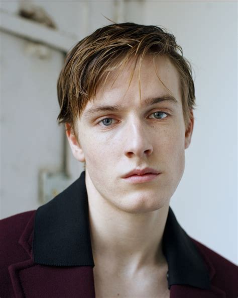 LOUIS HOFMANN Nude